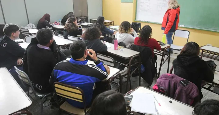 Educación un 20 de los egresados termina la secundaria en escuelas