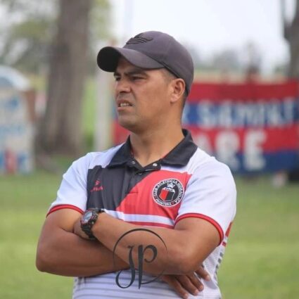 Esta imagen tiene un atributo alt vacío; el nombre del archivo es cristian-camino-2-425x425.jpg