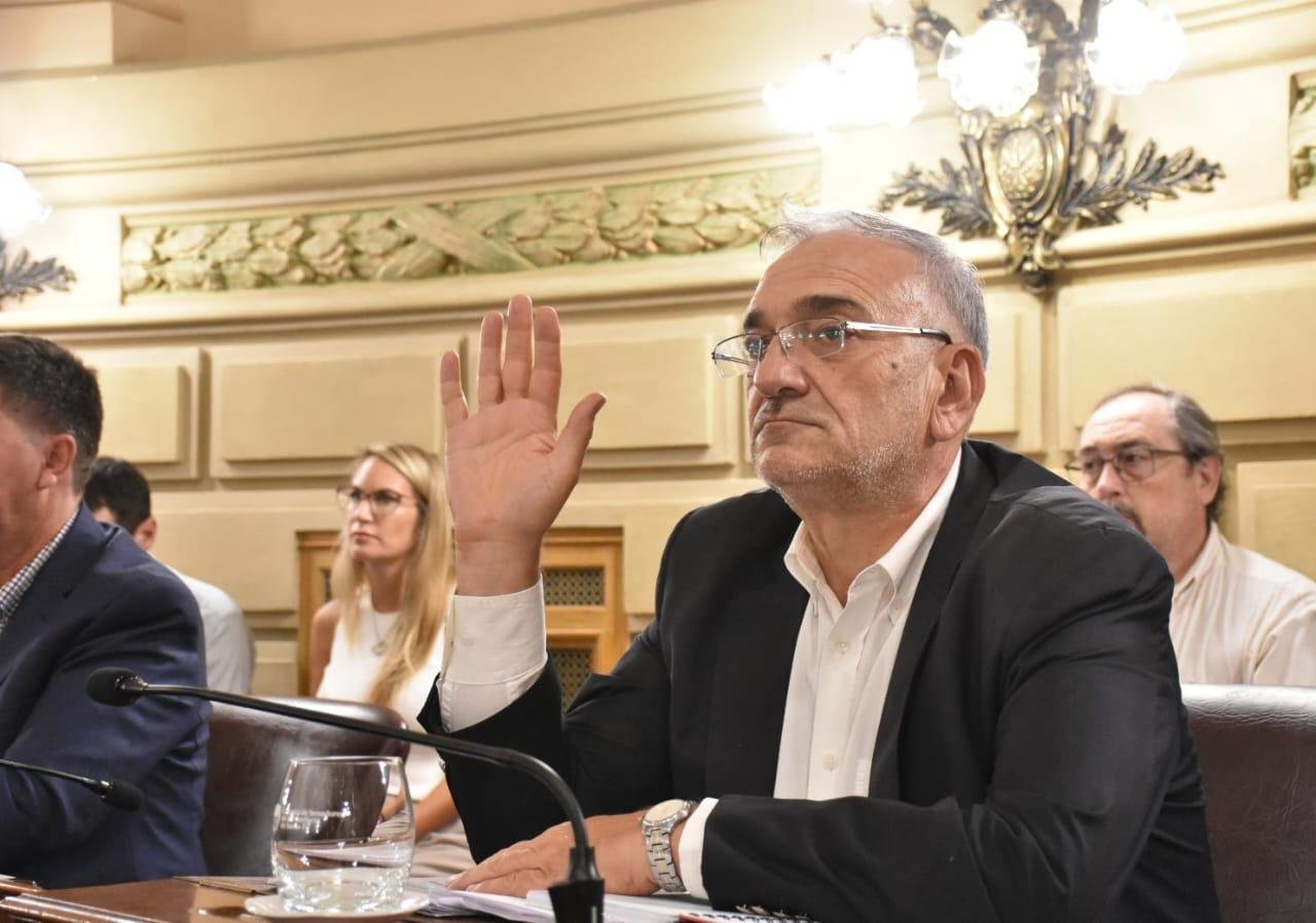El senado provincial aprobó de manera unánime la Ley Tributaria – Radio ...