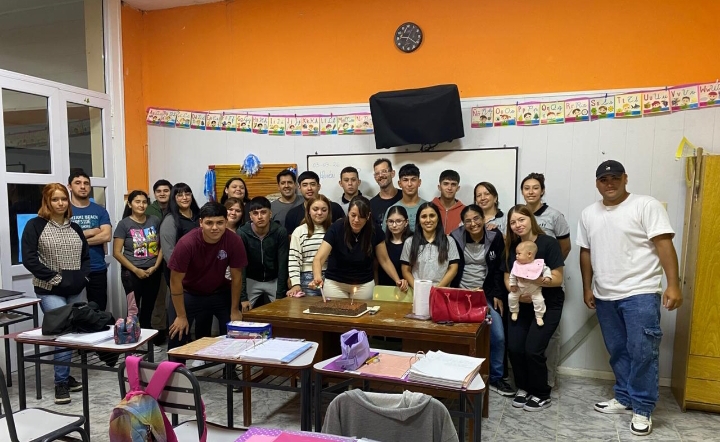 La EEMPA María Juana fortalece la educación para adultos y promueve la finalización del secundario