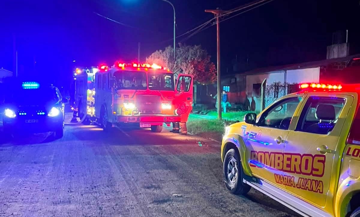Bomberos controlaron un incendio en una vivienda de Estación Clucellas durante la madrugada
