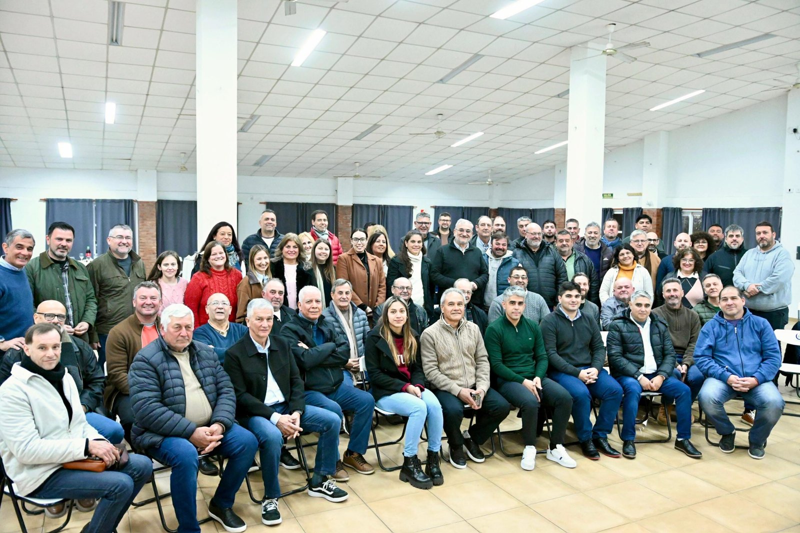 Concejales, presidentes comunales y dirigentes se reunieron para proyectar el Departamento Castellanos junto a Alcides Calvo
